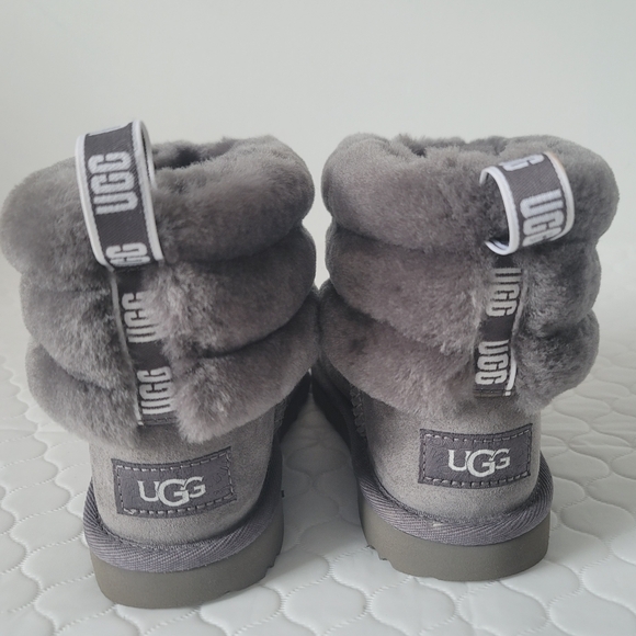 UGG Boots Girls T Pluffed Mini Quilted Gray Size 13 - Picture 12 of 15